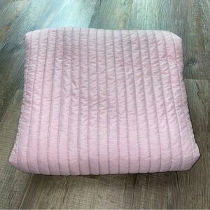 Room Essentials Lofty Microfiber Quilted Comforter Queen Lavender